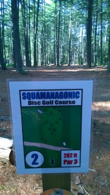 Squamanagonic Camp, Main course, Hole 2 Hole sign