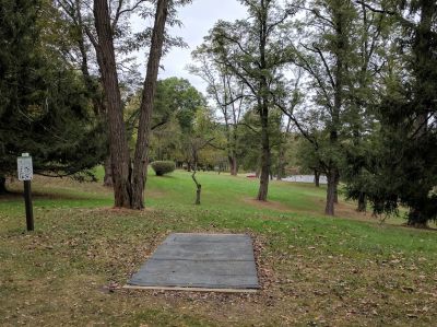 Thompson Park, Main course, Hole 18 Short tee pad