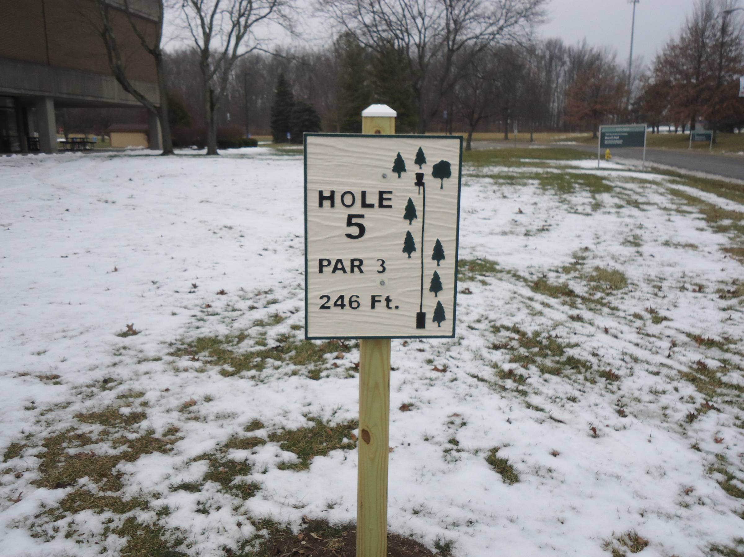 Hole 5 • Marion Technical College (Marion OH) Disc Golf Courses