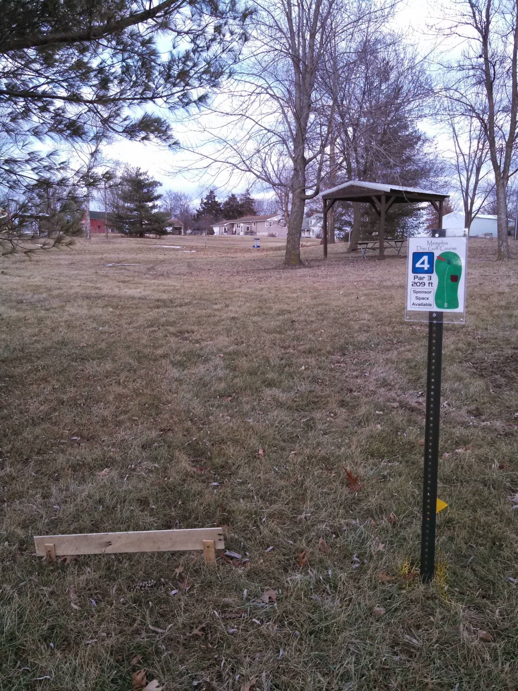 Hole 4 • Memphis DGC (Memphis, MO) Disc Golf Courses Disc Golf Scene