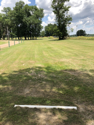 Graham Park - Grove Creek Run DGC, Main course, Hole 4 Long tee pad