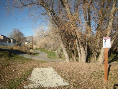 Dry Creek Trail Park, Main course, Hole 7 Tee pad