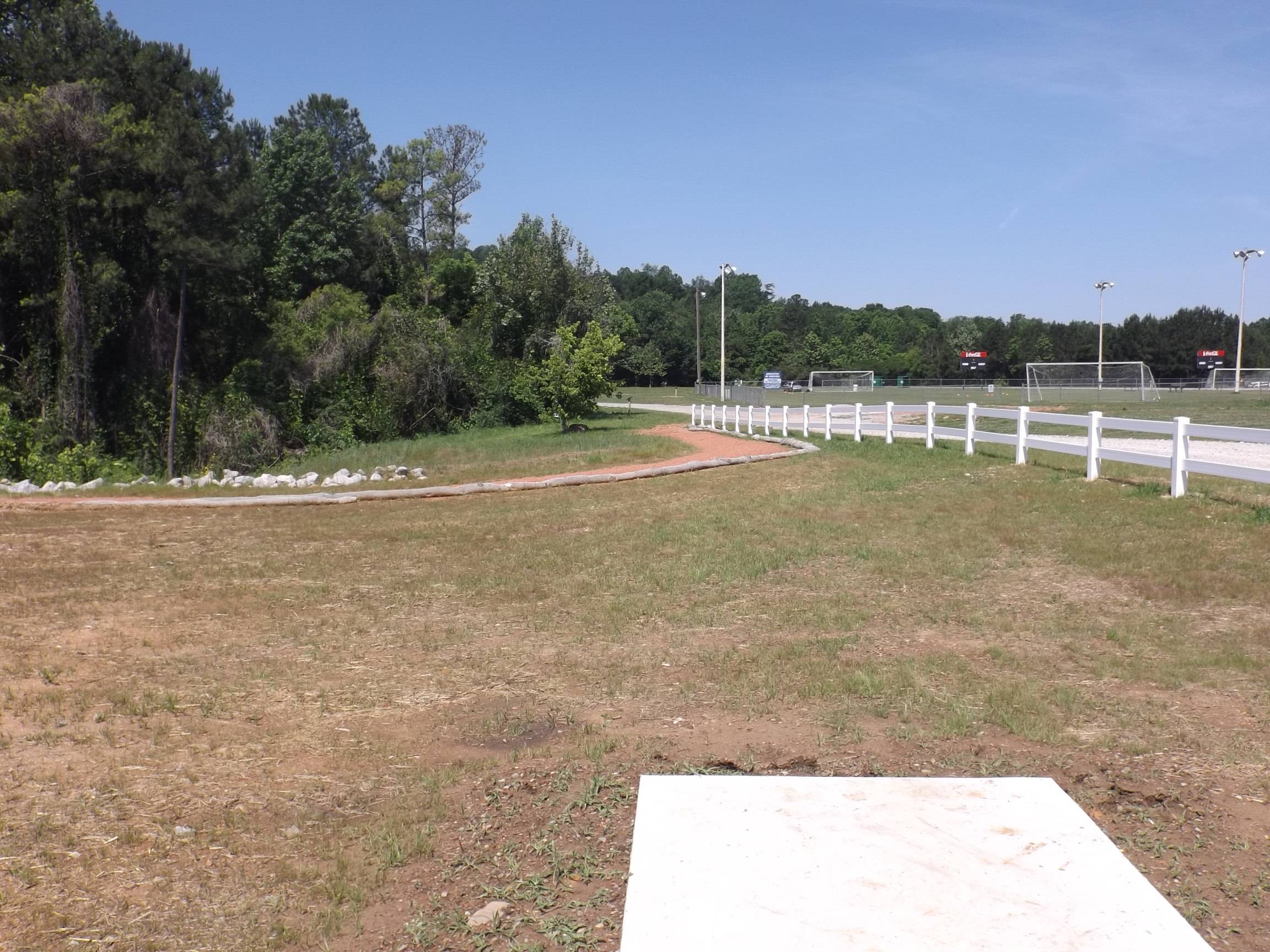 Hole 1 • Magnolia Links at Gardendale (Gardendale, AL) Disc Golf