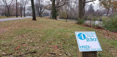 Snyder Park DGC, Main course, Hole 1 Short tee pad