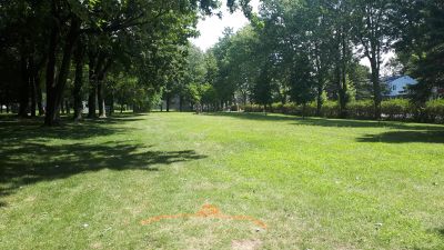 Parc Christophe-Colomb, Main course, Hole 2 Tee pad