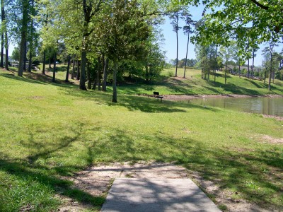 Lake Olmstead Park, Main course, Hole 15 Tee pad