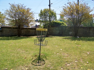 Lake Olmstead Park, Main course, Hole 1 Putt