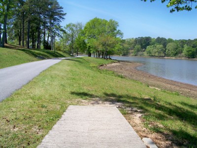 Lake Olmstead Park, Main course, Hole 11 Tee pad