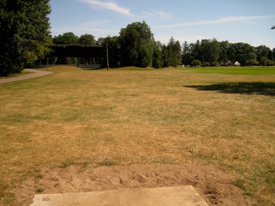 Victory Park, Main course, Hole 15 Tee pad