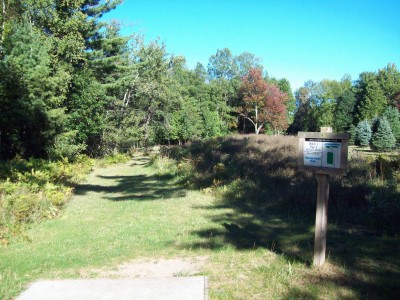 Eagle Country, Eagle Country DGC, Hole 3 Tee pad