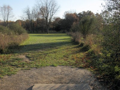 Hudson Mills Metropark, Original course, Hole 2 Short tee pad