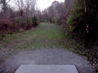 Hudson Mills Metropark, Original course, Hole 15 Short tee pad