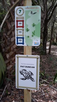 Tradewinds Park, Tradewoods, Hole 7 Hole sign