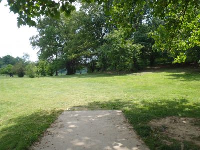 Cane Creek Park, Main course, Hole 2 Tee pad