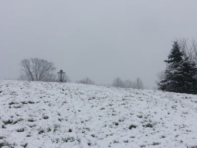 Cascade Township Park, Main course, Hole 5 Short approach