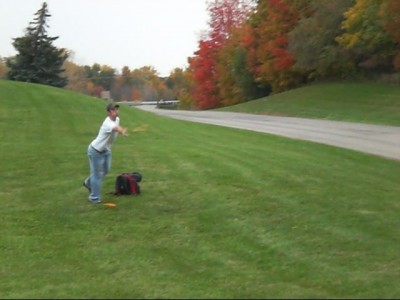 Cascade Township Park, Main course, Hole 7 Short approach