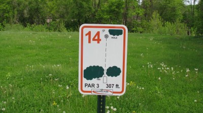 Lincoln Park, Main course, Hole 14 Hole sign