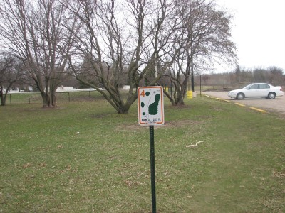 Lincoln Park, Main course, Hole 4 Hole sign