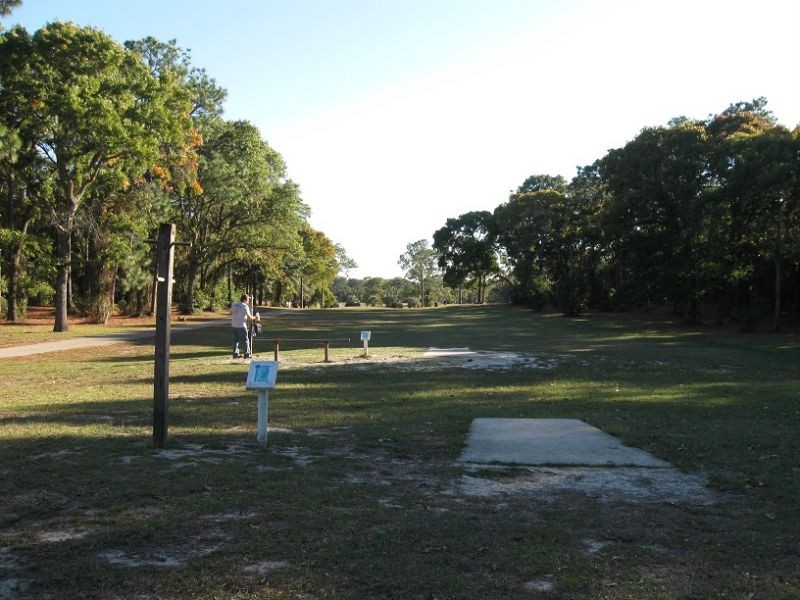 Hole 4 • Ed Austin Park (Jacksonville, FL) Disc Golf Courses Disc