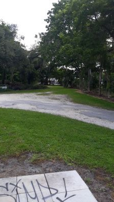 Kendall Indian Hammocks Park, West course, Hole 2 Middle tee pad