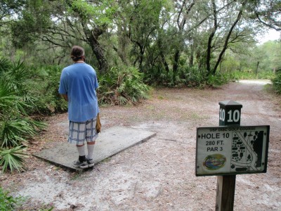 USF Riverfront Park, Main course, Hole 10 Tee pad