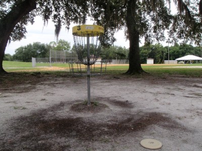 USF Riverfront Park, Main course, Hole 3 Putt