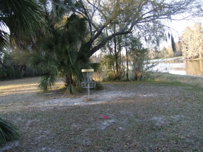 USF Riverfront Park, Main course, Hole 2 Putt