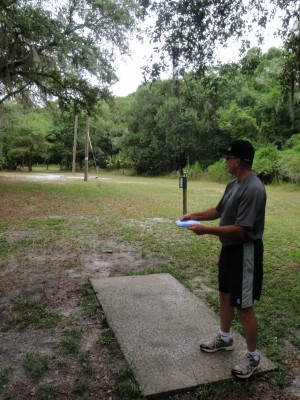 USF Riverfront Park, Main course, Hole 8 Tee pad