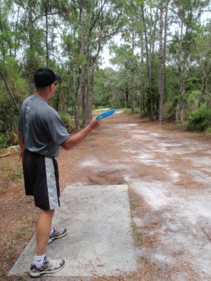 USF Riverfront Park, Main course, Hole 17 Tee pad