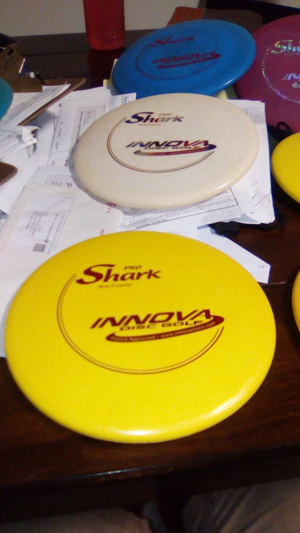 Pro sharks · Disc Golf Scene