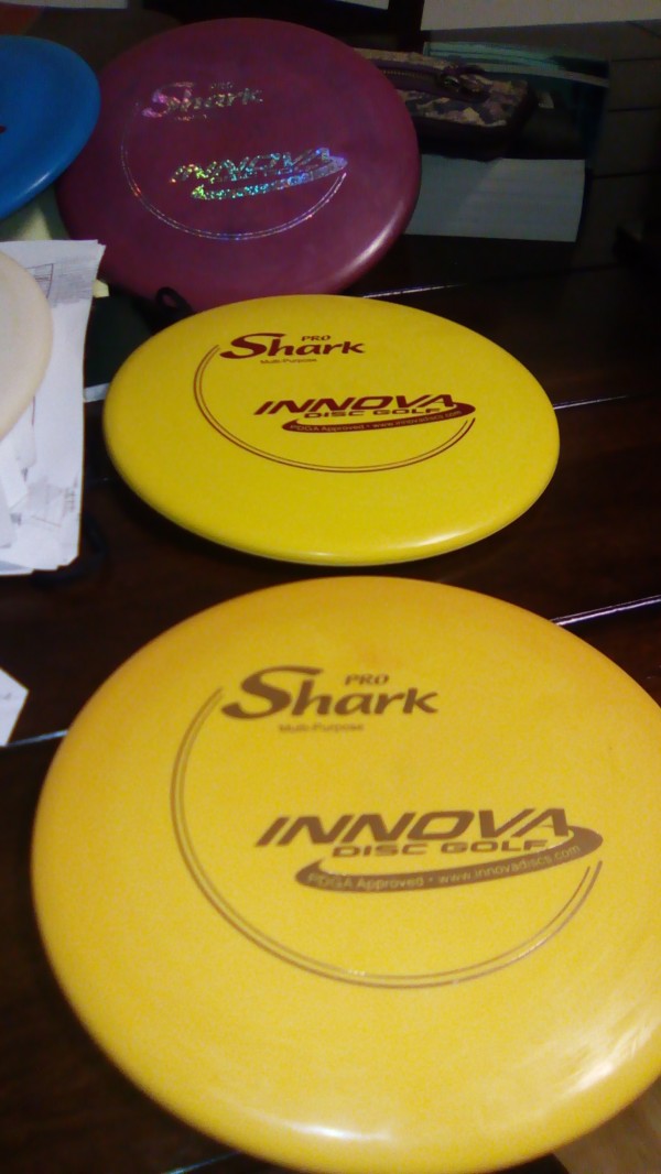 Pro sharks · Disc Golf Scene